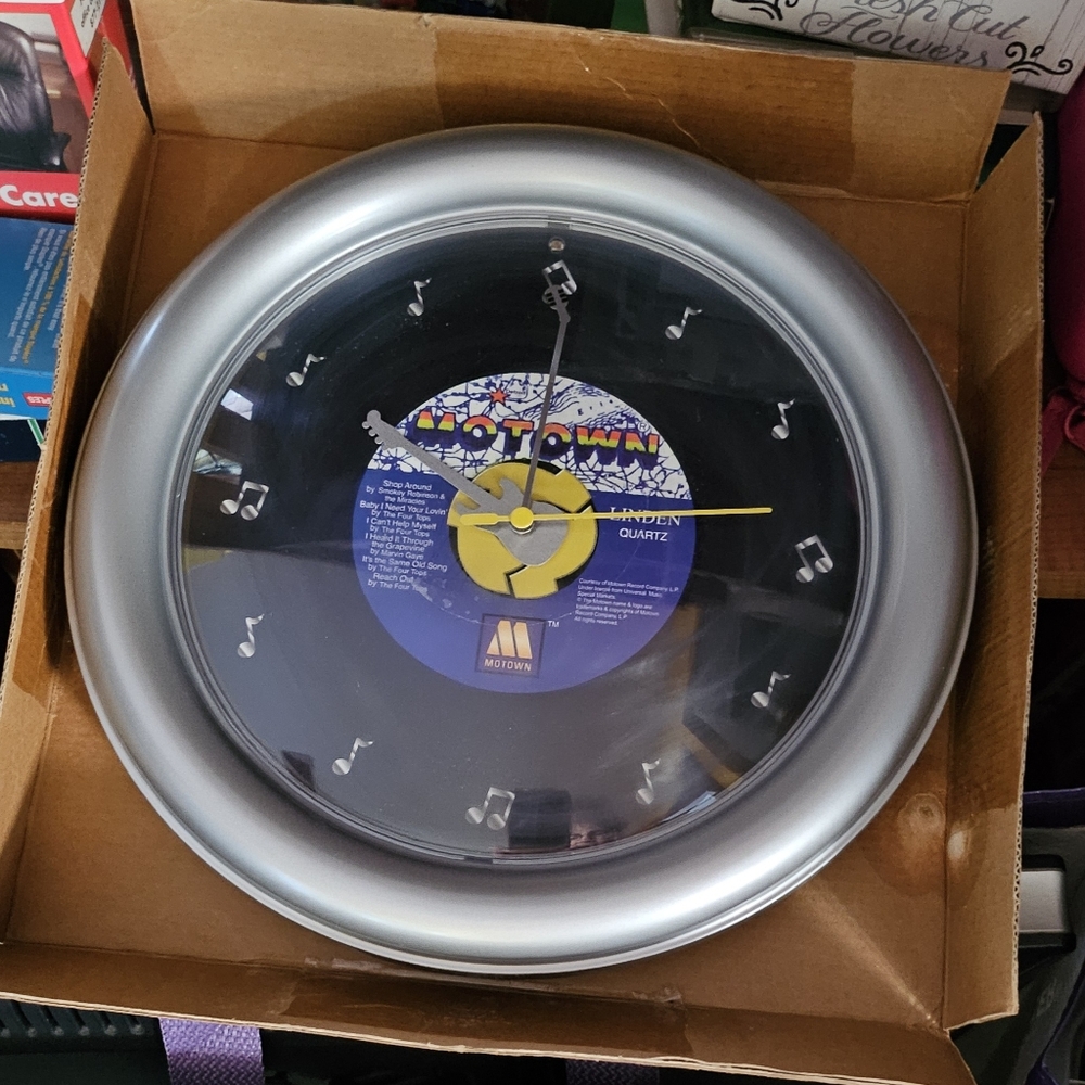 Vintage Linden Musical Wall Clock